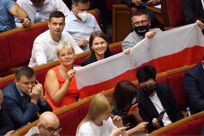 Слуга народу Тетяна Циба: Нині в Україні - колосальний розгул демократії. Безпрецедентно величезна кількість вкидань в український інформаційний простір 05