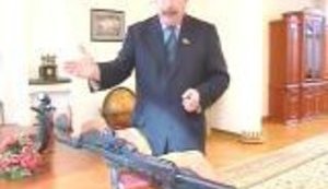 Кузьмук "фон Мюнхаузен" завалил кабана с двухсот метров выстрелом в ухо. ВИДЕО.