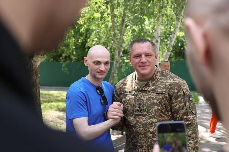 Повернення полонених нацгвардійців