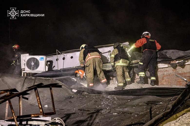 Russian air strike in Korotychi, 8 people injured