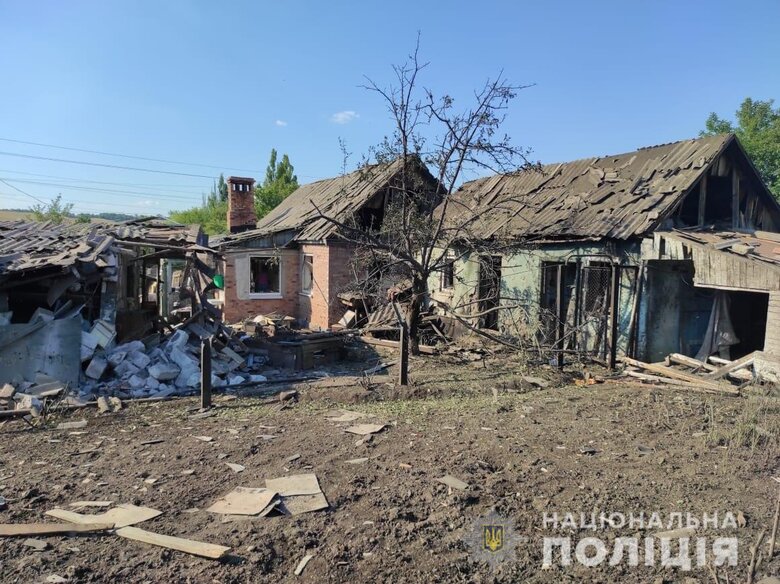 Россияне обстреляли 12 населенных пунктов Донетчины. Били из НУРС, Р-77, ЗРК С-300, РСЗО, артиллерии, - Нацполиция 12