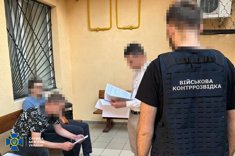 Викрито тилових командирів Нацгвардії, які незаконно привласнили майже 14 млн бойових премій, - СБУ 04