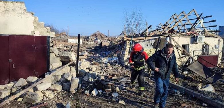 Війська РФ здійснили авіаудари по Баштанці Миколаївської області, - ДСНС 04