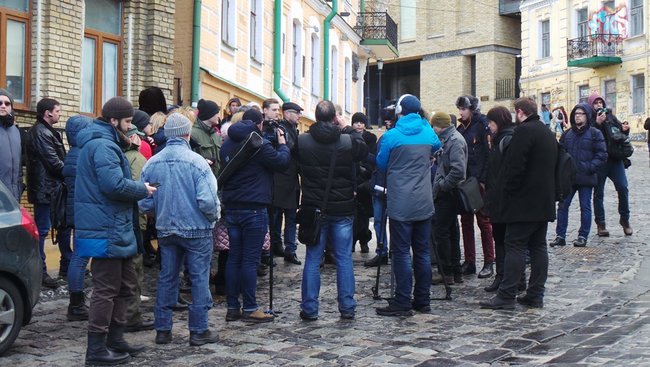 На Андреевском спуске протестовали против строительства 30-метровой гостиницы: Застройщик игнорирует решение суда 04