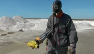 "Кажуть, що все добре, але як добре, якщо прокидаєшся з головним болем і в горлі сильно дере?", - мешканці окупованого Армянська про екоситуацію. ВIДЕО