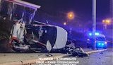 Автомобиль из службы каршеринга на большой скорости влетел в столб в Киеве: два человека погибли. ФОТОрепортаж