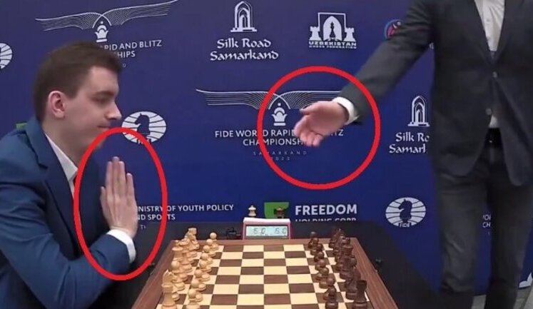 Польський шахіст Дуда відмовився тиснути руку росіянину, який підтримав війну. ВIДЕО
