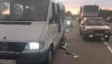 В результате обстрела автобуса в Харьковской области ранены два человека, - полиция