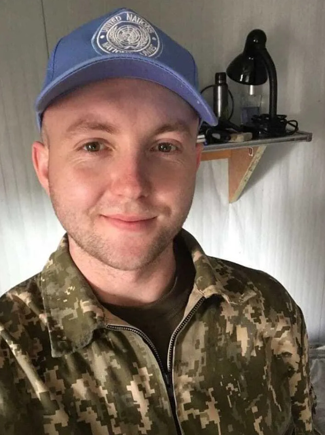 Юрій Тимусь, Іван Ваховський та Денис Бадіка загинули, намагаючись врятувати поранених захисників із Маріуполя 02