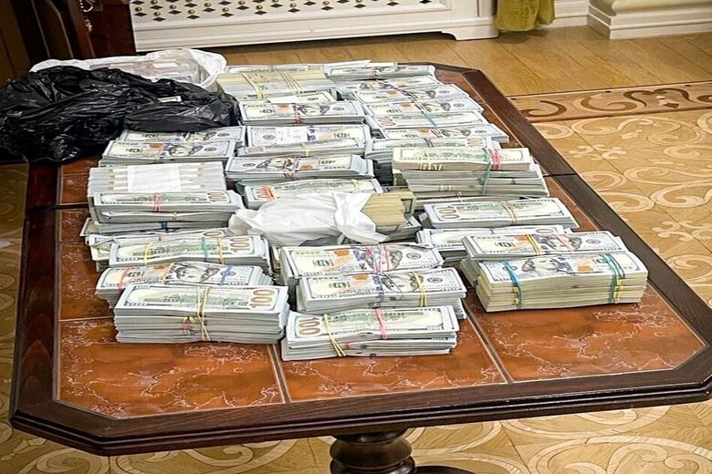 Найгучніші корупційні скандали за участю представників влади 01