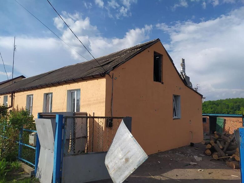 Enemy plane struck three rocket attacks on Sumy region, three people are wounded, and big destructions in households, - Zhyvytskyi 12