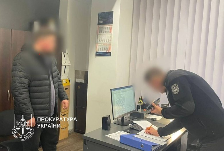 Поліцейські побили чоловіка у Києві. Їм повідомлено про підозру