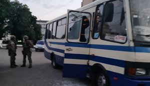 СБУ спільно з Нацполіцією звільнили в Луцьку 13 заручників і затримали терориста