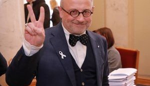 Нардепа від БПП Курінного пограбували на парковці супермаркету