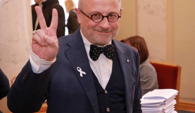 Нардепа від БПП Курінного пограбували на парковці супермаркету