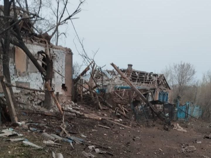 Shelling in Donetsk region on 4 April
