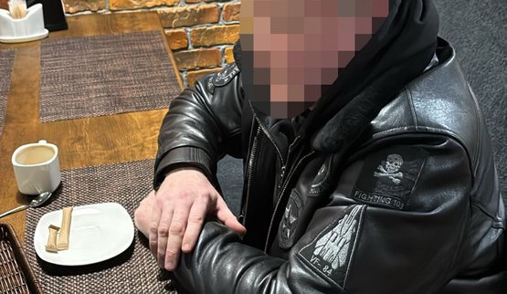 Вимагав у військовослужбовця ТЦК $100 тис.