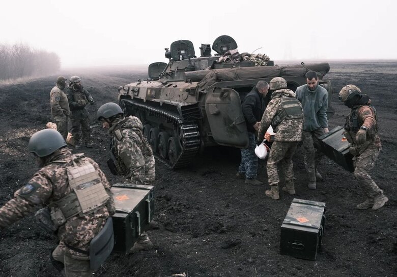 Два тижні в українських окопах 02