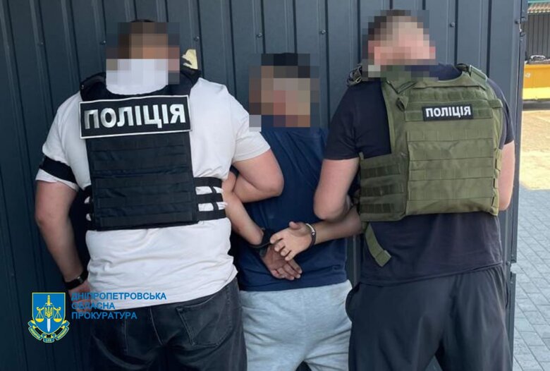 Затримано чоловіка, який вимагав неіснуючий борг у військового на Дніпропетровщині