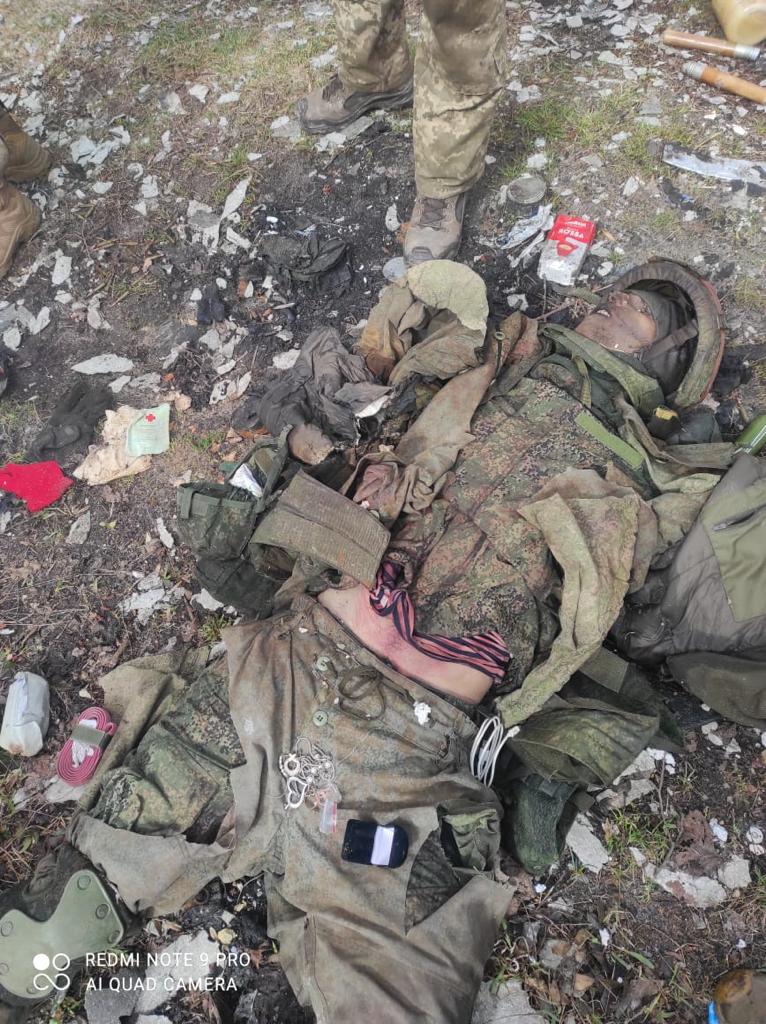 Russian occupiers devoured by dogs, killed by soldiers of 72nd Brigade in battles for Moshchun in Kyiv region 02 Russian occupiers devoured by dogs, killed by soldiers of 72nd Brigade in battles for Moshchun in Kyiv region 02