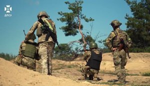 Військові навчання для українських прикордонників: переміщення в окопах і штурм ворожих позицій. ВIДЕО