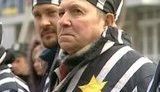 Херсонские евреи вышли на улицу в полосатых робах с желтой звездой Давида. ВИДЕО.