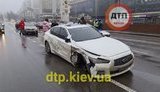 "Чуєш, прибери камеру, нах#й цей цирк", - Infinity протаранив 6 машин на світлофорі в Києві. ВІДЕО+ФОТОрепортаж