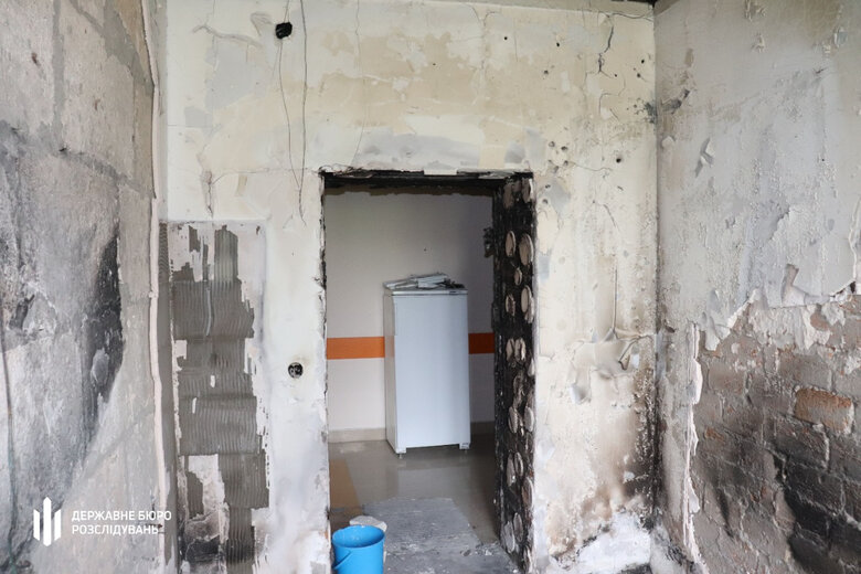 ДБР встановило військовослужбовців РФ, які з танків розстрілювали лікарню в Тростянці 06