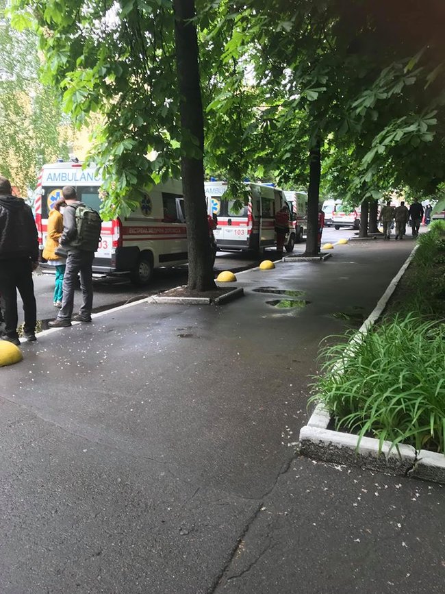 Новий борт із пораненими прибув до Києва, в госпіталі лежать бійці без рук і ніг. Потрібна допомога, - волонтер Юсупова 01