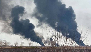Під завалами розбомбленого вінницького аеропорту досі залишаються люди