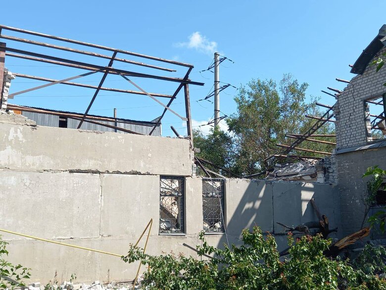 У Краматорську російський удар дронами зруйнував державну ветеринарну лікарню