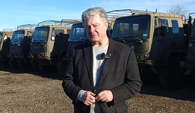 UK buys batch of 54 DAF trucks for AFU soldiers. PHOTOS