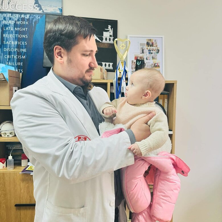Зеленський нагородив лікарів 