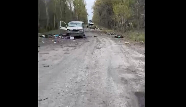 ЗСУ показали, як розбита колона російських окупантів тікала з Лимана. ВІДЕО+ФОТО