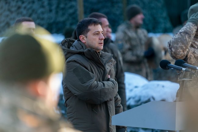 Зеленський на Донбасі: перед зустріччю в нормандському форматі я переконався, що наша армія готова до будь-якого розвитку ситуації 01