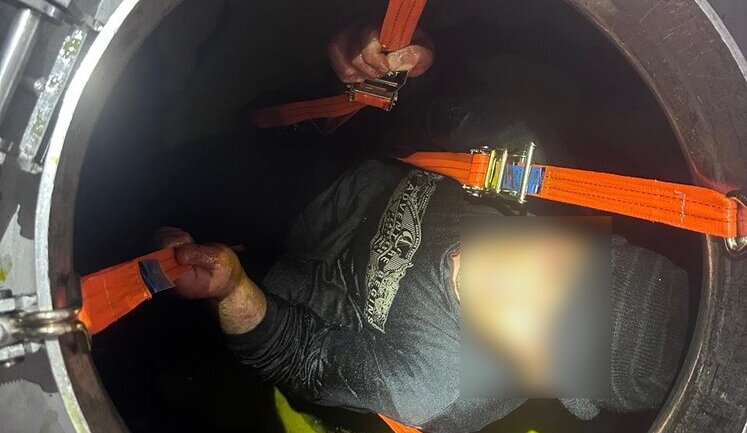 On safety belts in tanker with oil: Odesa resident tried to illegally get to Moldova - SBGS. PHOTOS