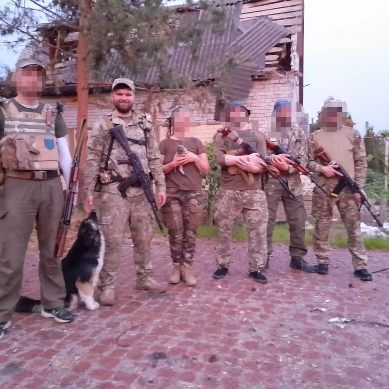 Присутність жінки в армії важлива. Колись хлопці повертаються із завдання, а я на когось сварюсь, і один з них стоїть і каже: Ой, сваріться, сваріться. Так приємно чути голос жінки, - Леся Ганжа про те, як бути жінкою в армії 08