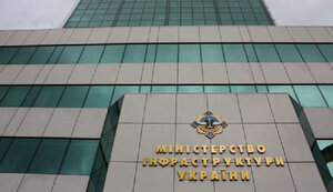 Мінінфраструктури хоче максимально ускладнити лінійне судноплавство в Україні, – експерт