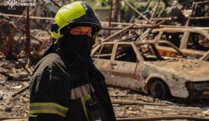 Ліквідовано наслідки нічної атаки РФ на Київ: горіли гаражі та автомобілі. ФОТОрепортаж