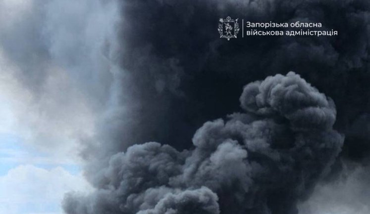 Россия атаковала Запорожье дронами и ракетами: есть погибший и раненая. ФОТО