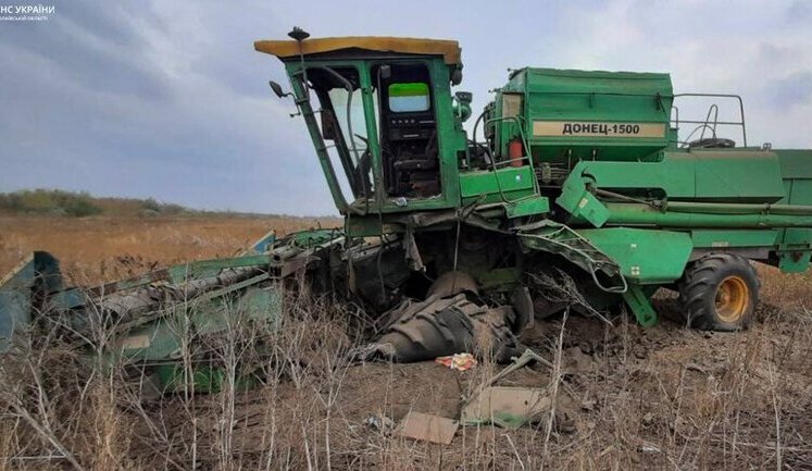 Tractor hit explosive device in Kharkiv region: driver wounded