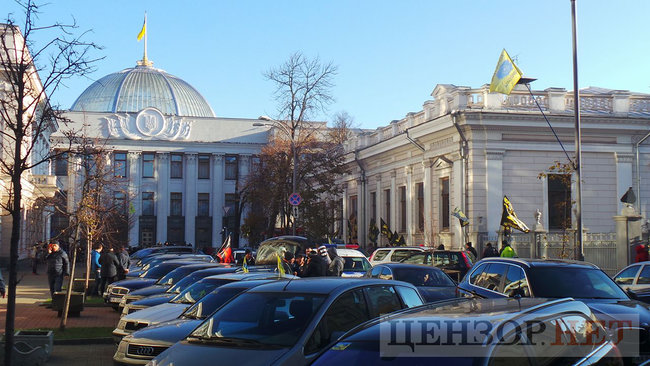 Rally outside Ukrainian parliament: Owners of cars registered abroad demanding affordable customs clearance rates for their vehicles 13