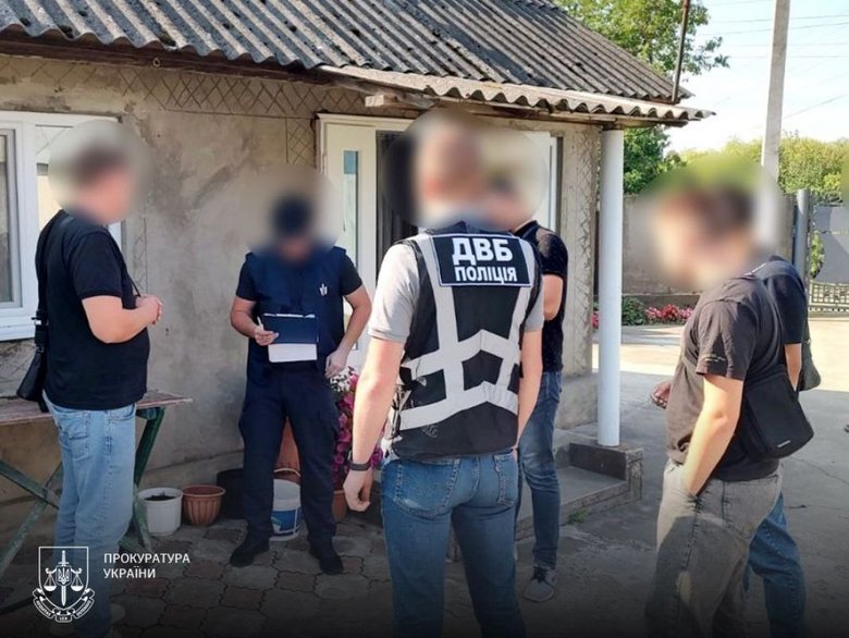 Шахраї використали дані військових і привласнили понад 5 млн грн