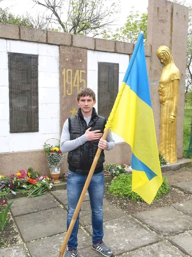 Не треба дивитися на мій одяг, хай люблять мою душу, - історія життя загиблого морпіха Дмитра Захарова 04
