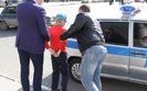 Полиция задержала маленького мальчика в Саратове после акции "Он нам не царь". ФОТО