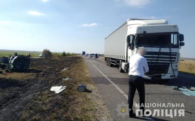 На Волыни произошло тройное ДТП: двое погибших и шестеро пострадавших 02