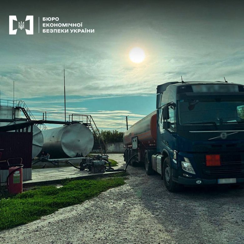 The Economic Security Bureau seized 233,000 litres of counterfeit fuel