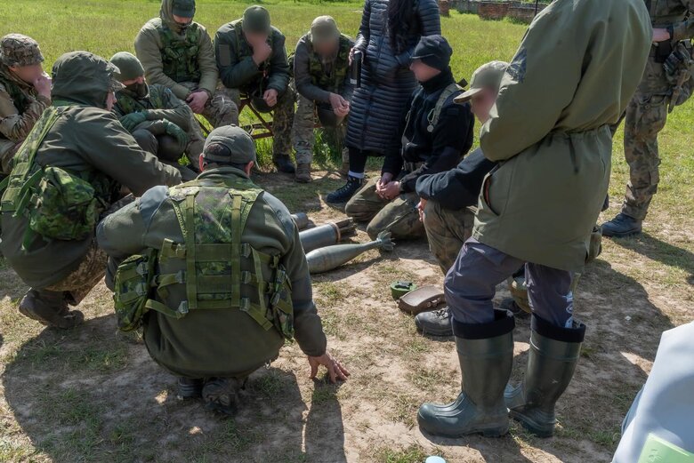Підготовка українських воїнів у Польщі