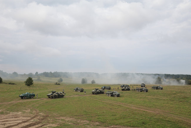Международные военные учения Rapid Trident-2018: военное командование стран-участниц посетило маневры 07