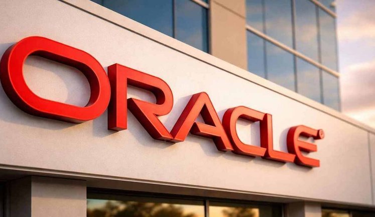 Наслідки розвитку ШІ: Oracle за один день звільнила до 30 тисяч співробітників